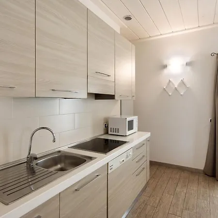 Arcobaleno Viola Apartman *