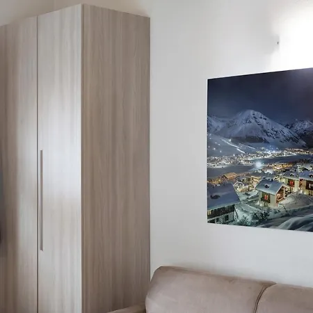 Arcobaleno Viola Apartman *