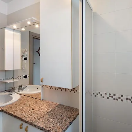 Arcobaleno Viola Apartman